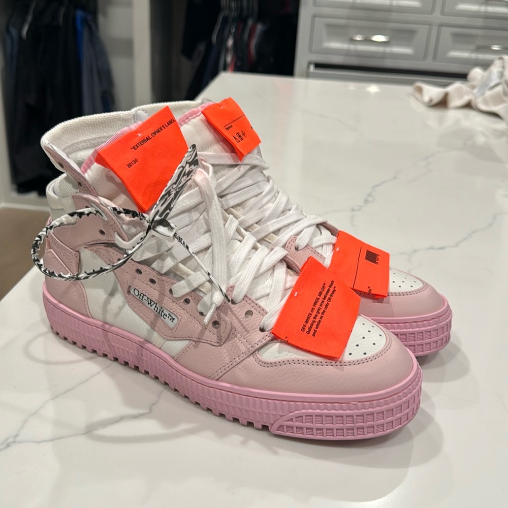 OFF-WHITE off court 3.0